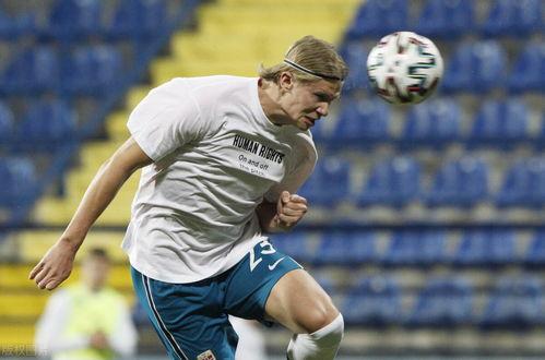 哈兰德吃瓜,揭秘足球巨星背后的趣味瞬间